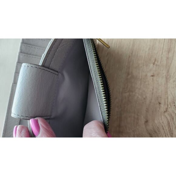 Fossil Gray Leather Wallet - Picture 10 of 13